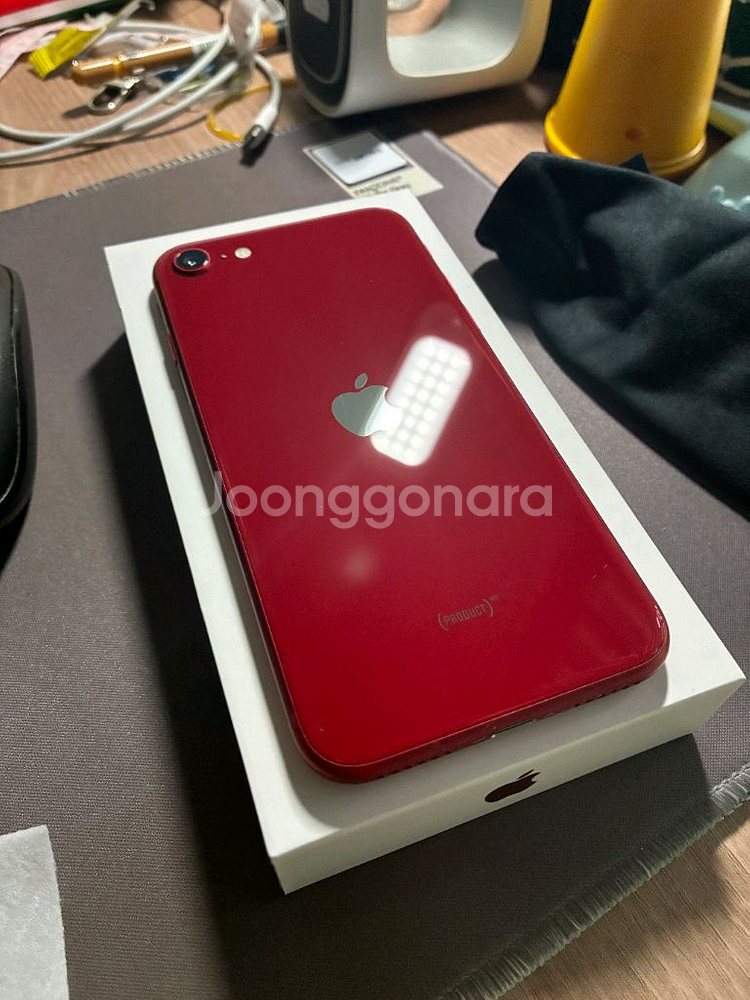 아이폰 se3 64GB--0