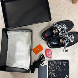 (265)조던 1 x 트래비스 스캇 레트로 로우 OG