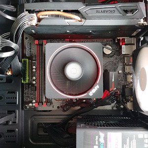 컴퓨터 본체 라이젠1800x 그래픽카드1050ti
