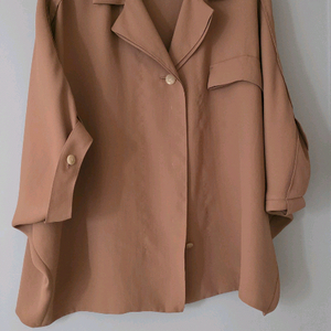 르베이지 재킷블라우스