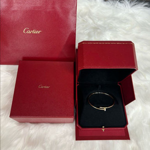 까르띠에 저스트 앵끌루 브레이슬릿 다이아