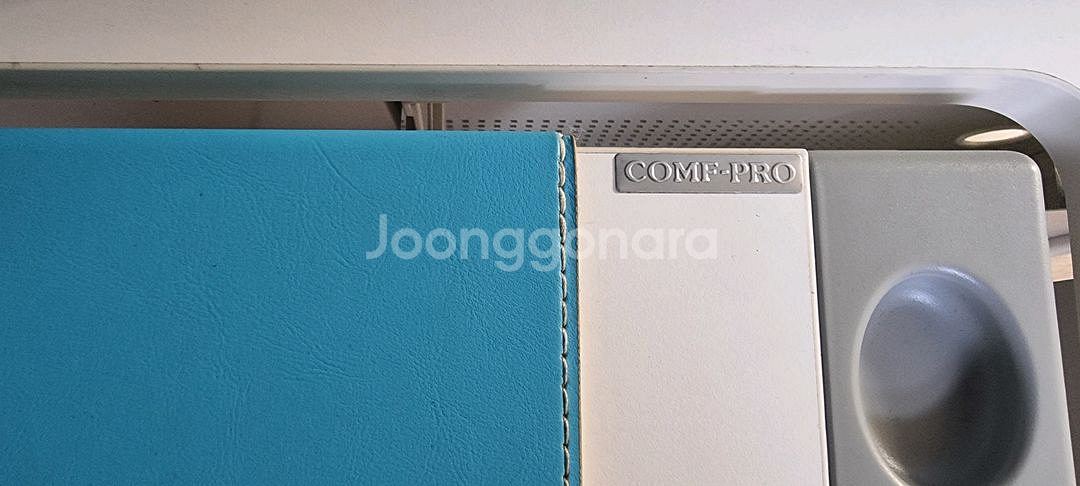 COMF-PRO 책상--8