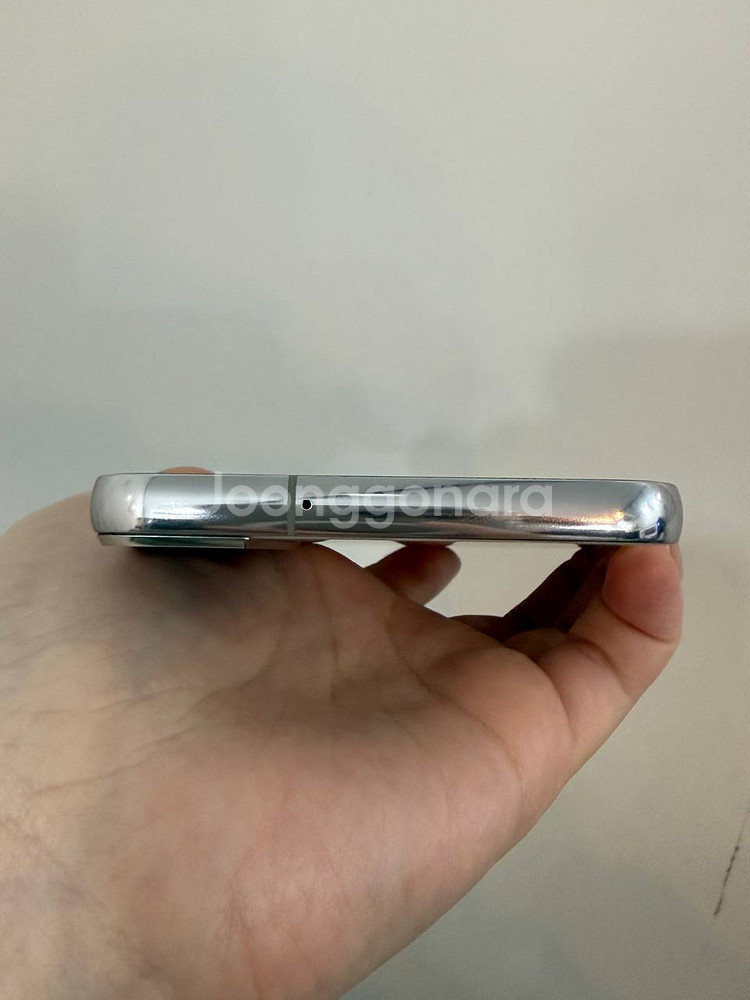갤럭시S22+ 256GB 화이트 1090--4