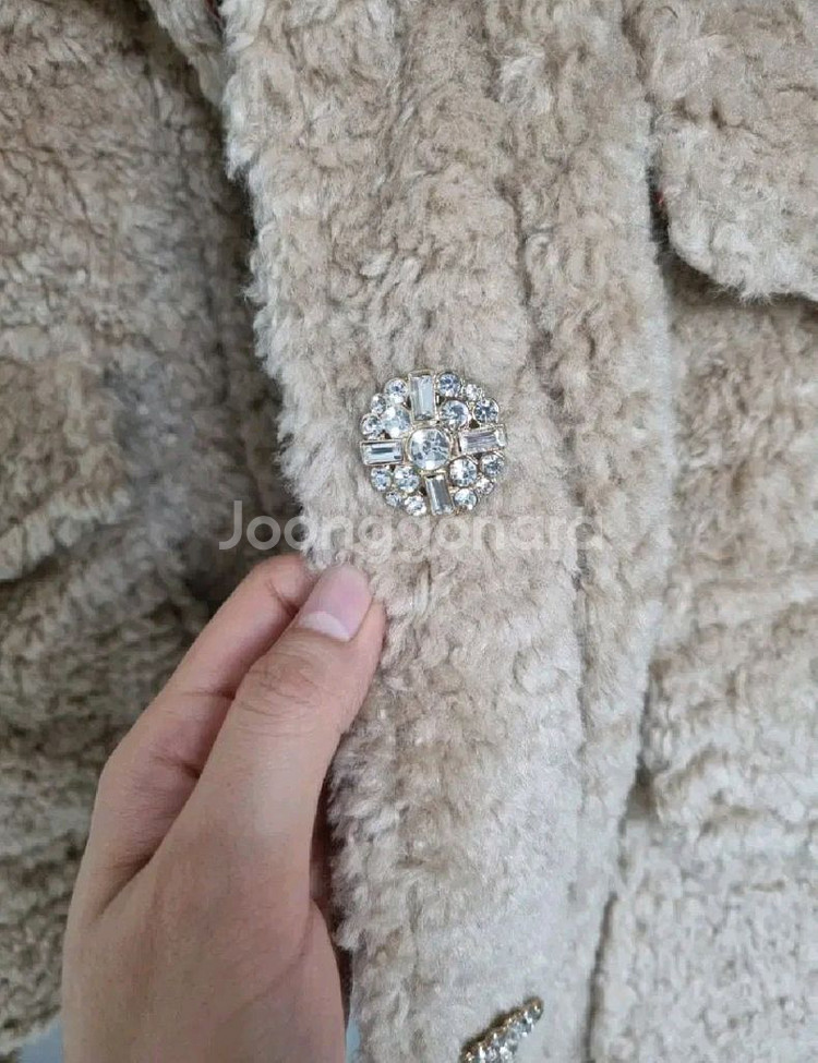 오즈세컨 크리스탈버튼 부클레 재킷--3