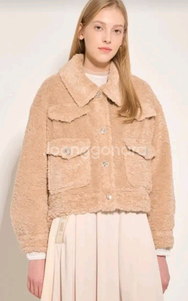 오즈세컨 크리스탈버튼 부클레 재킷--0