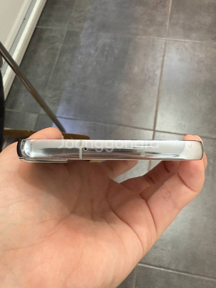 갤럭시S22+ 256GB 화이트 1090--4