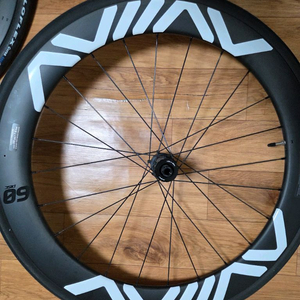 아비아브 에어로엑스 카본휠 팝니다 이미지