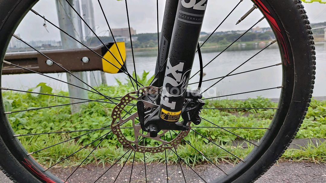 예거 아스펜 5F 팝니다. 14인치--6