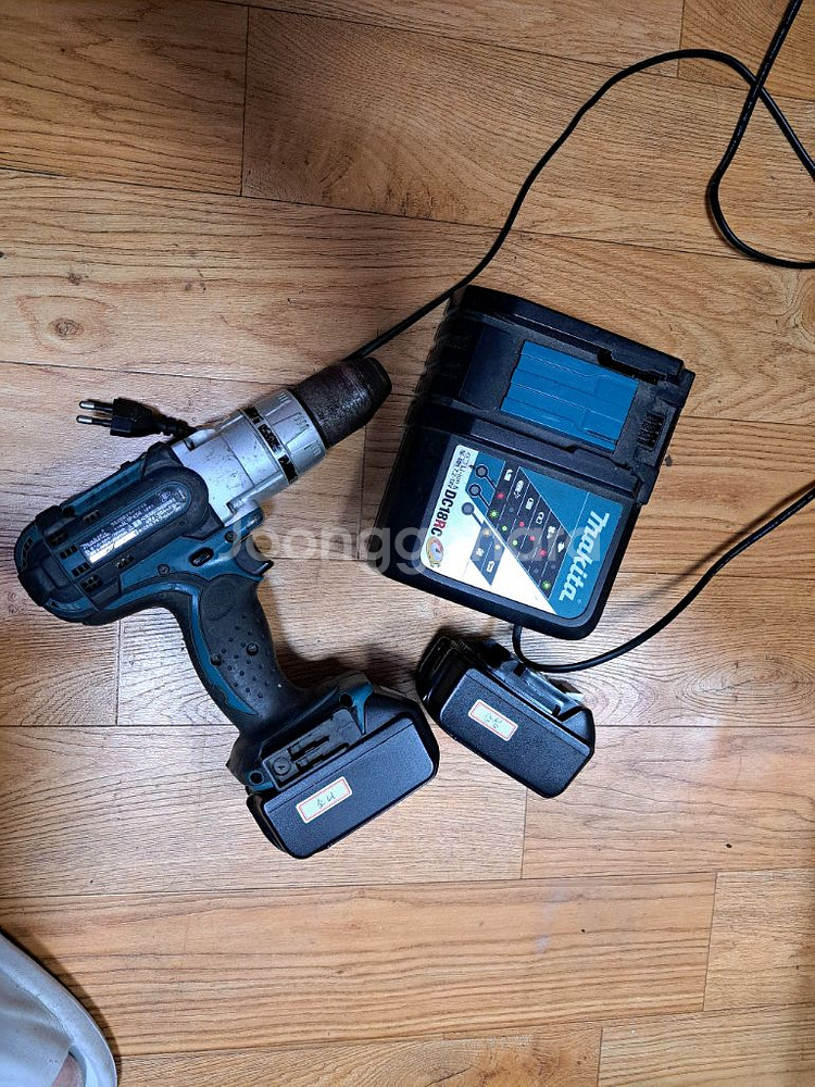 마끼다 충전햄머드릴--1