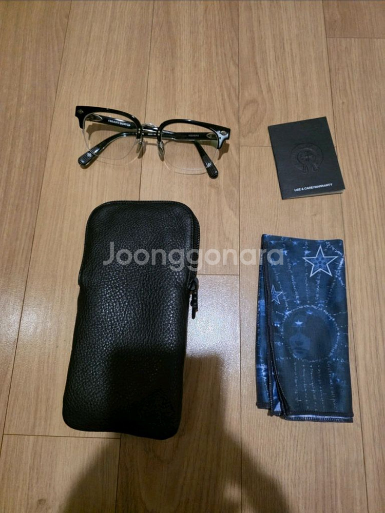 크롬하츠 니너스 블랙실버 안경테 팝니다--0