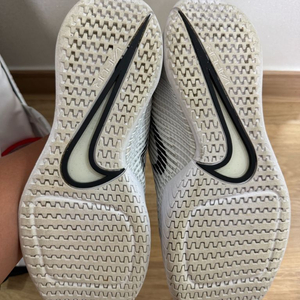 나이키 줌 베이퍼 11 HC 나이키 테니스화 팔아요