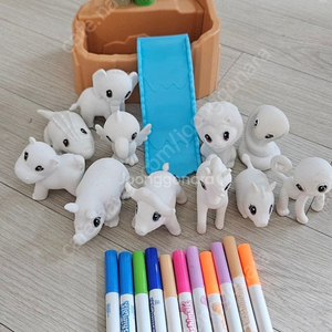 크레욜라 펫살롱-집안정리중이라 미술용품 덤많음-가격내림