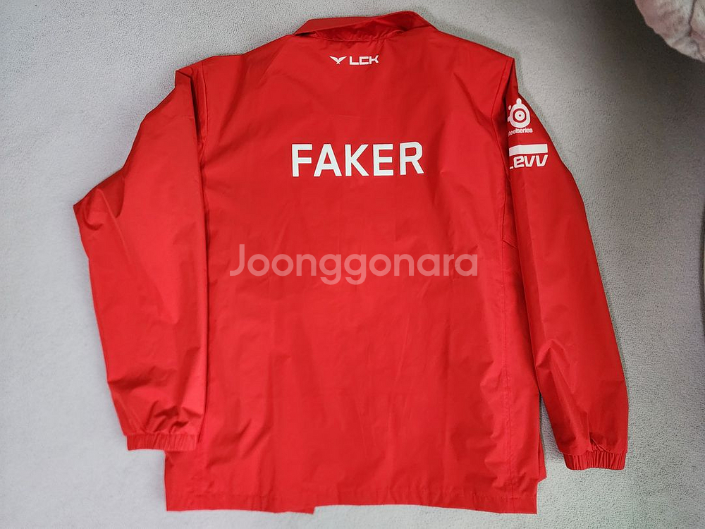 [골스튜디오] 2025 T1 유니폼 자켓_페이커 마킹--2
