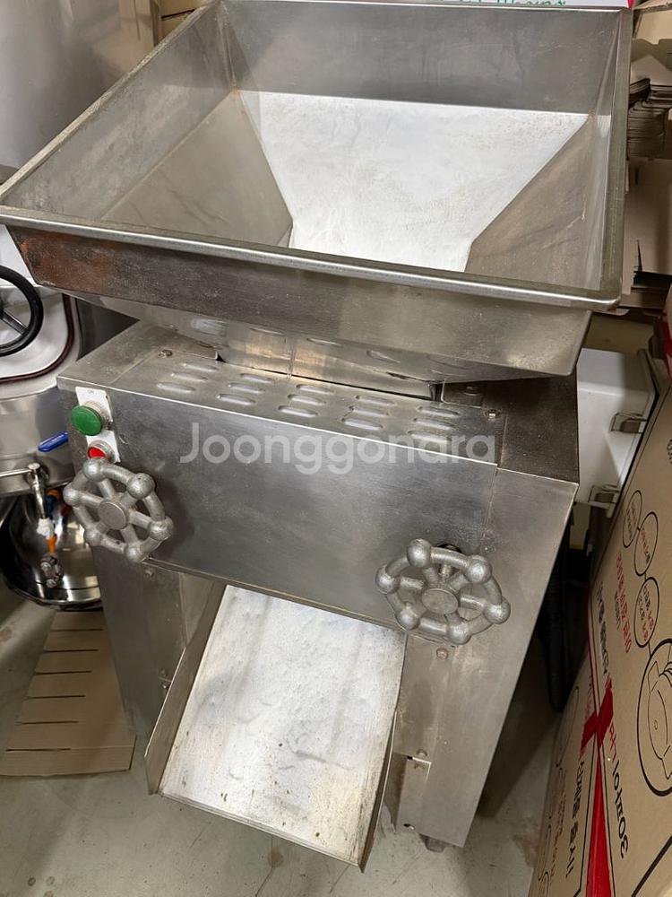 본쇄기 돌로라 스텐--0