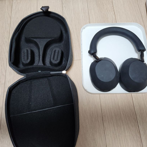 소니 WH-1000XM5 헤드폰 블랙