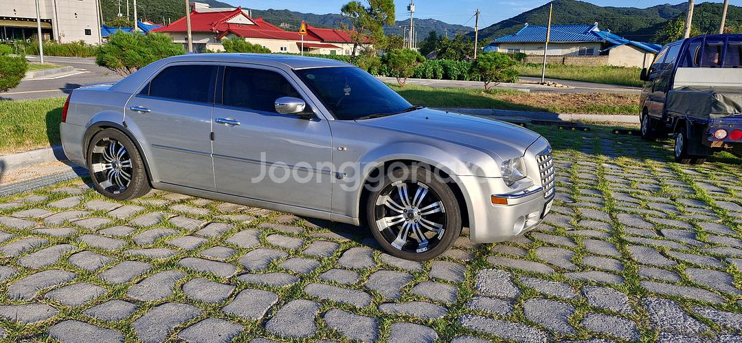 06년식 크라이슬러 300c 디젤 21.7만 km 판매--2