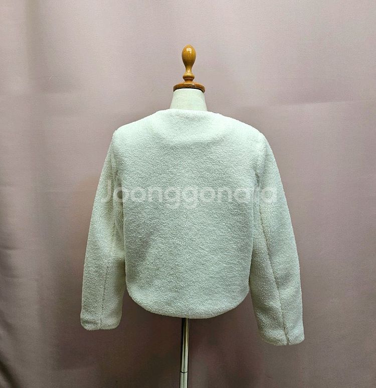 (새상품) 러블리 뽀글이 누빔 금장 자켓--7