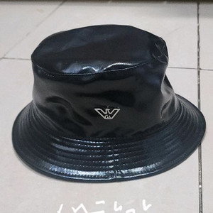 엠포리오 아르마니 여성 버킷햇