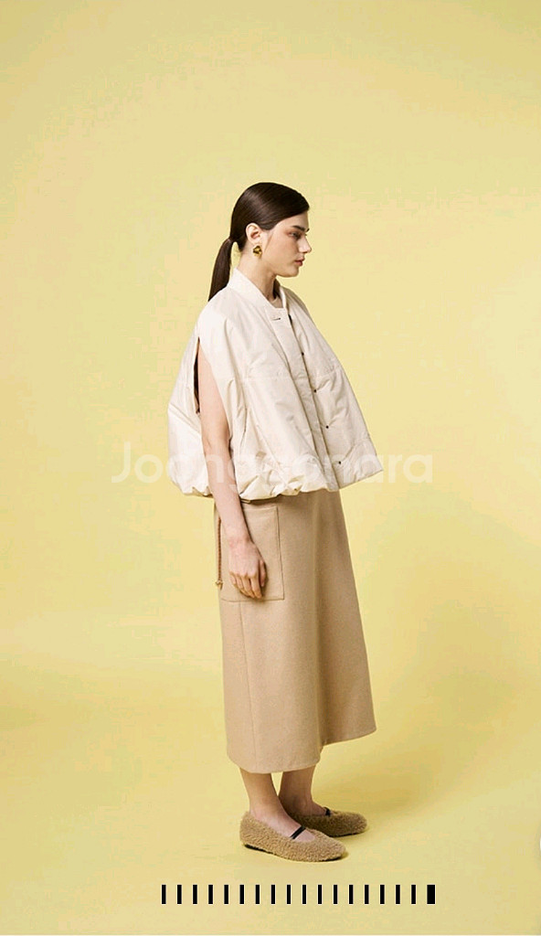 한섬 래트 [새옷] 레터링 드로우스트링 패딩 베스트--0