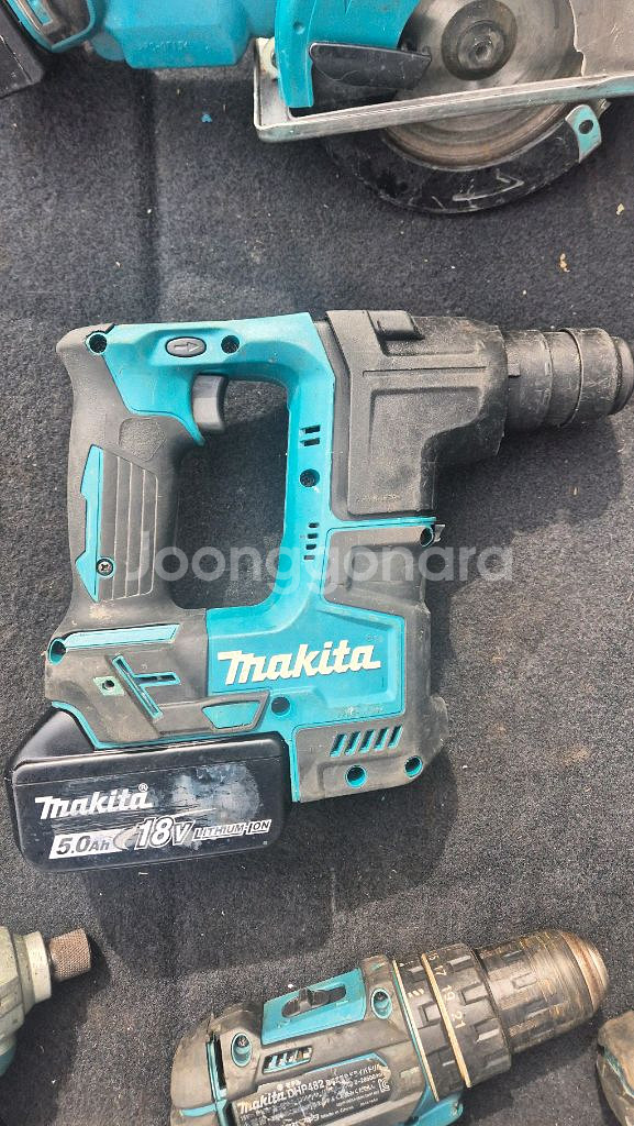 정품 마끼다 18v 해머드릴+5A배터리--1