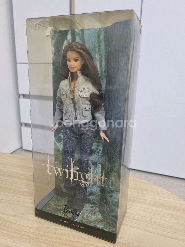 마텔 트와일라잇 바비인형 벨라--4