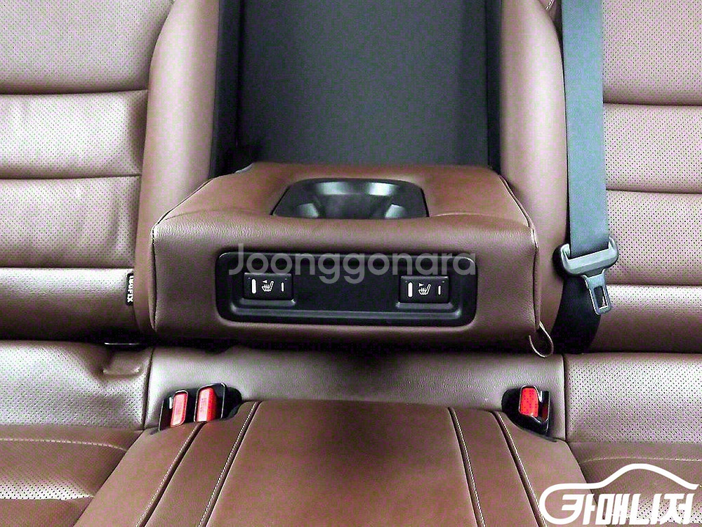 [르노코리아(삼성)]더뉴QM6 2.0 LPe RE 시그--9