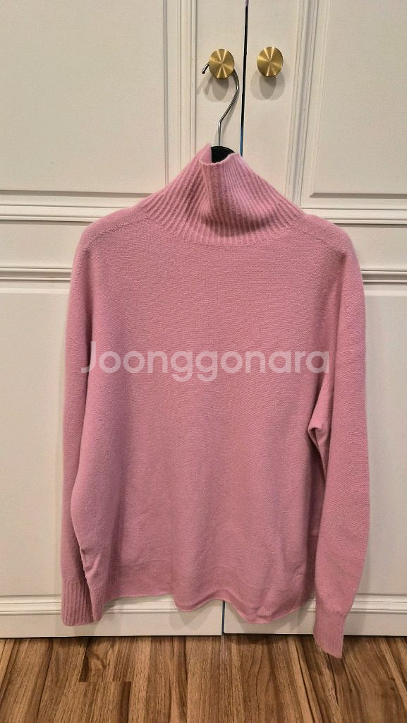 한섬 타임 캐시미어 하이넥 니트탑--1