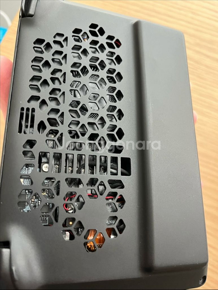 GPD 윈미니 WIN WIN mini 7840u 32g--1