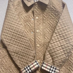 버버리 퀄팅자켓 14y 164cm