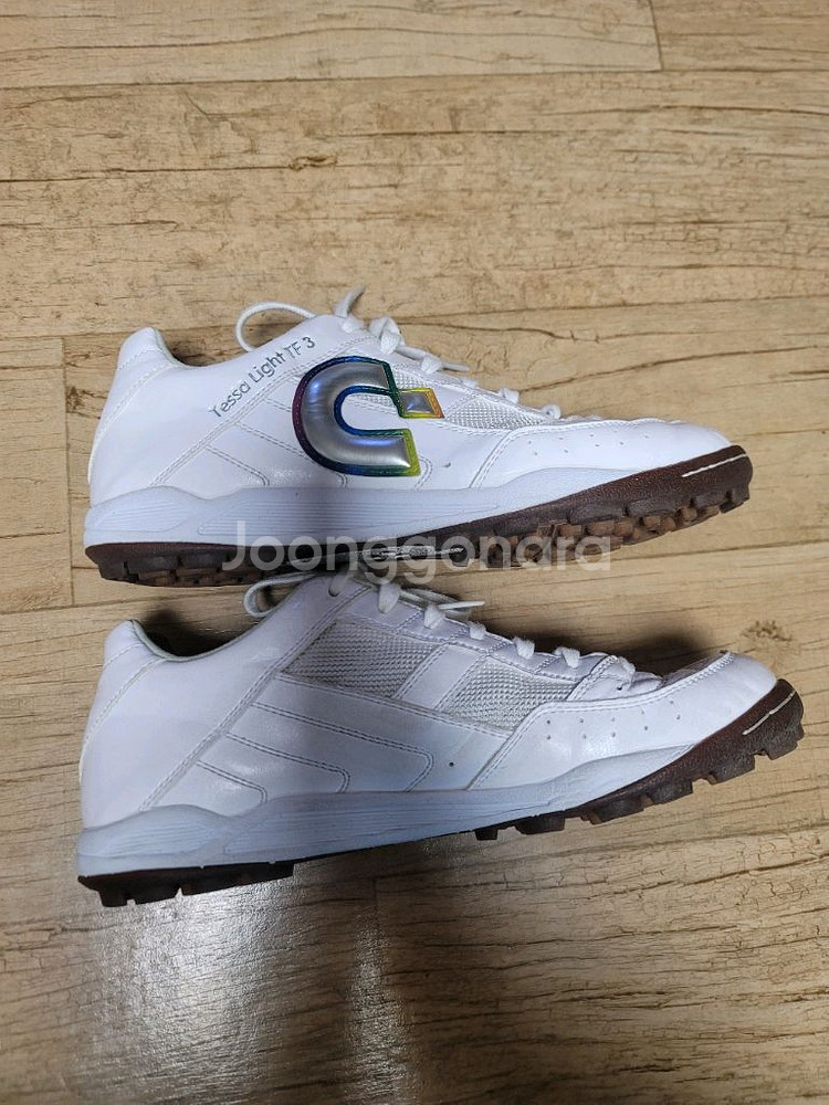 데스포르치 테사 라이트 TF3 풋살화 255 팝니다--2