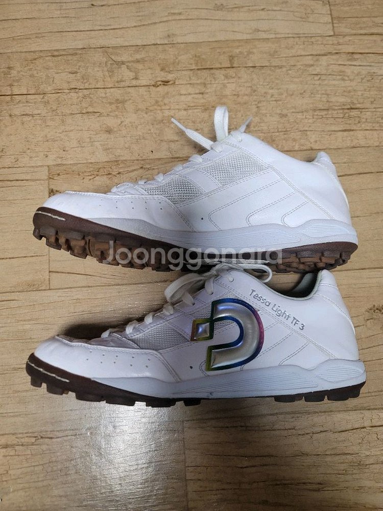 데스포르치 테사 라이트 TF3 풋살화 255 팝니다--1