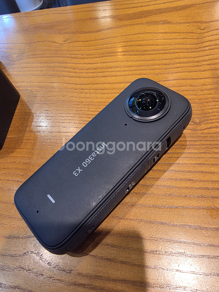 인스타360 X3 액션캠 + 배터리 3개--3
