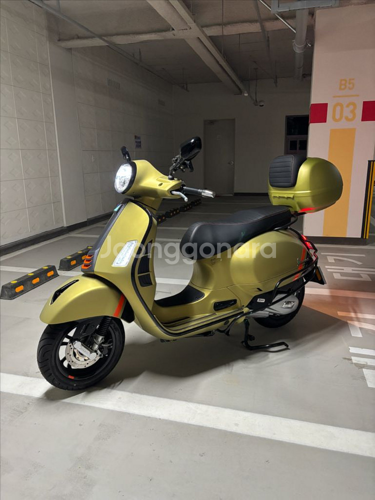 2024 베스파 GTS125 슈퍼스포츠 판매합니다.--1