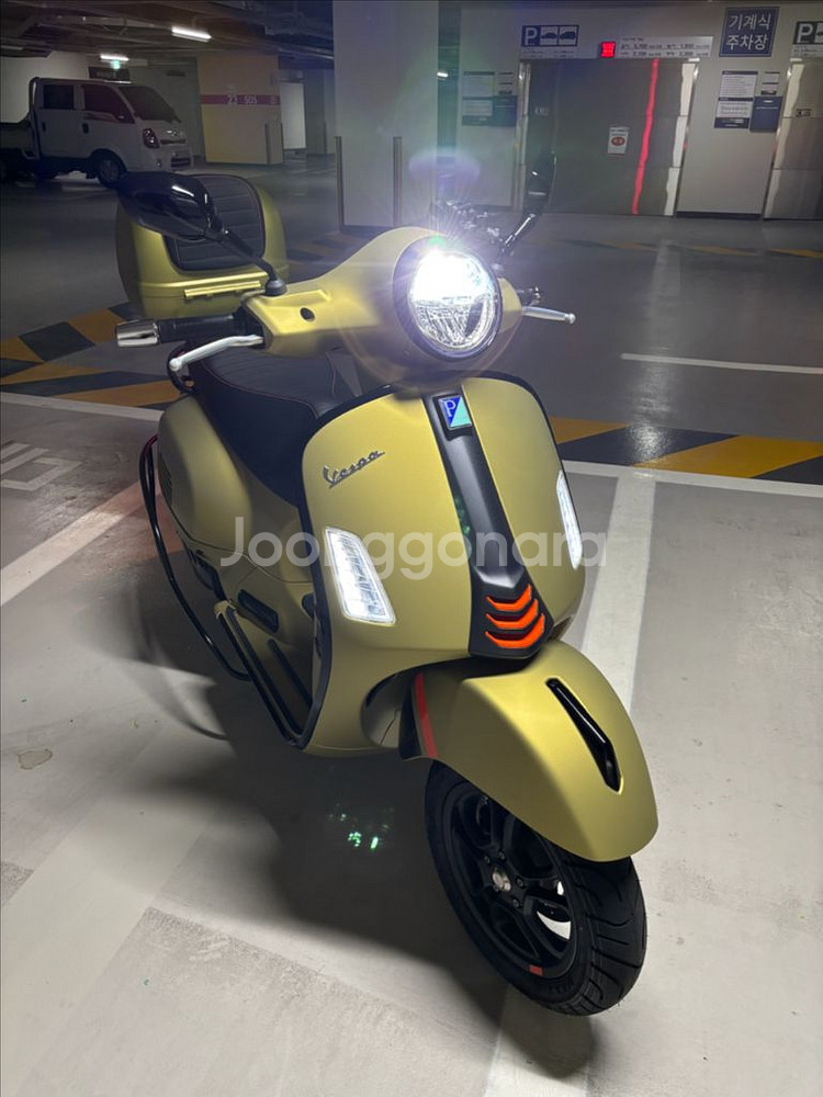 2024 베스파 GTS125 슈퍼스포츠 판매합니다.--0