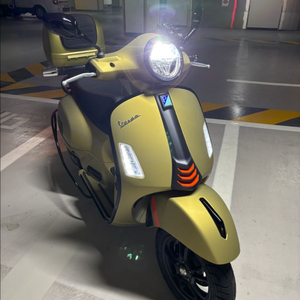 2024 베스파 GTS125 슈퍼스포츠 판매합니다.