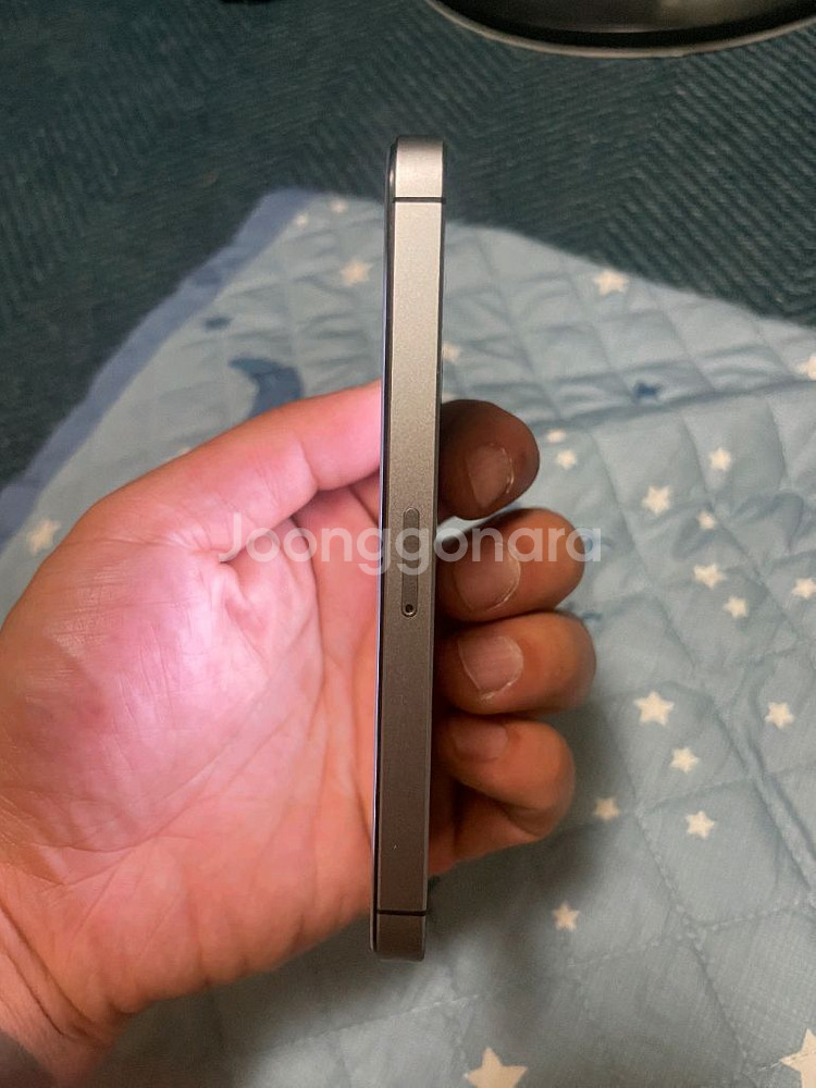 아이폰se1 판매 합니다--4