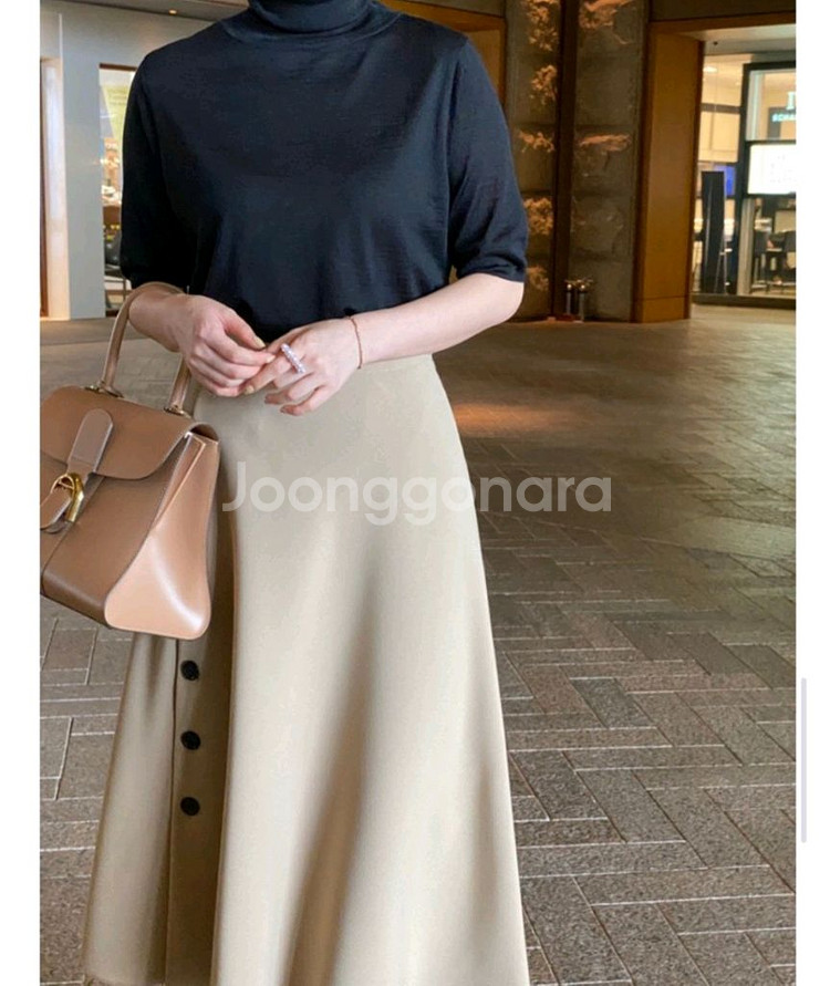 새상품)블룸인메이 제작 단추 훌 스커트S--2