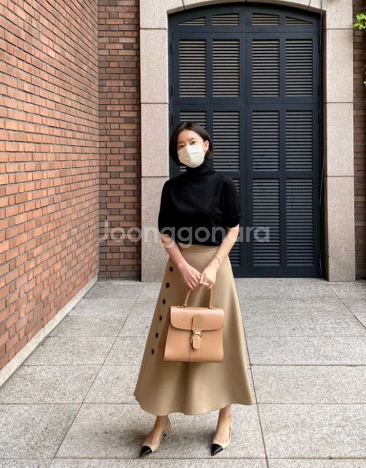 새상품)블룸인메이 제작 단추 훌 스커트S--3