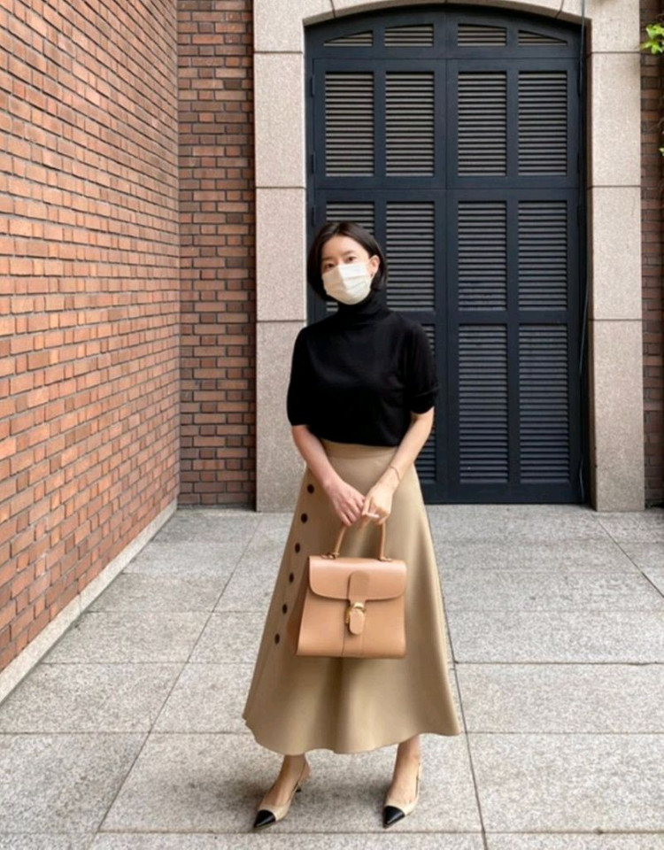 새상품)블룸인메이 제작 단추 훌 스커트S--3