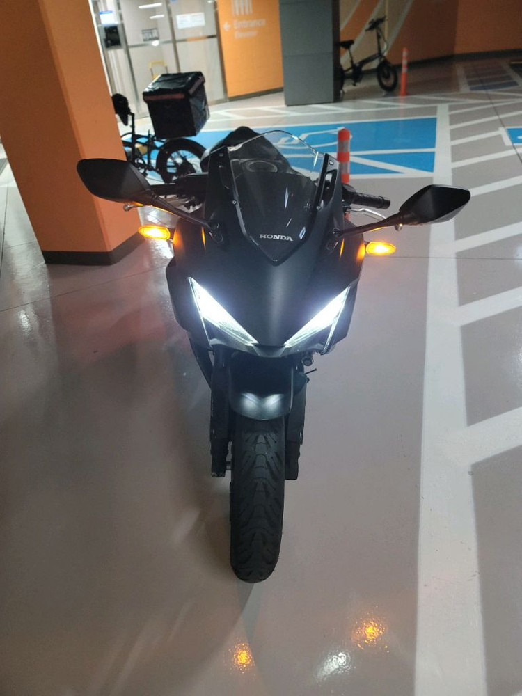 2024 cbr 500r 블랙 이미지