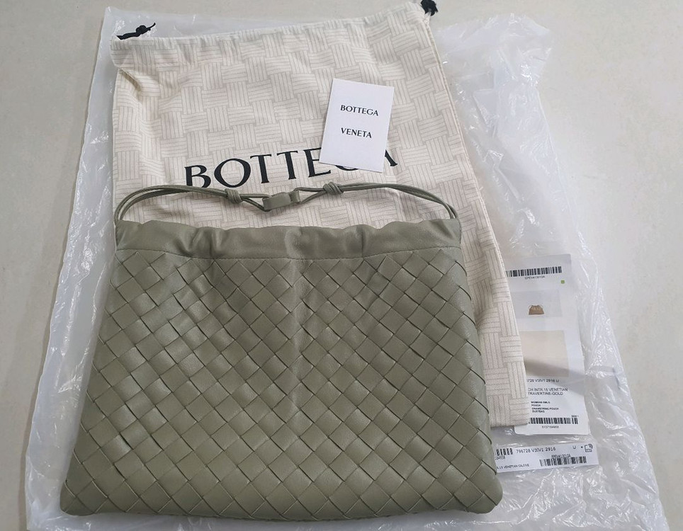 정품)보테가베네타 더스트백 미디움--3