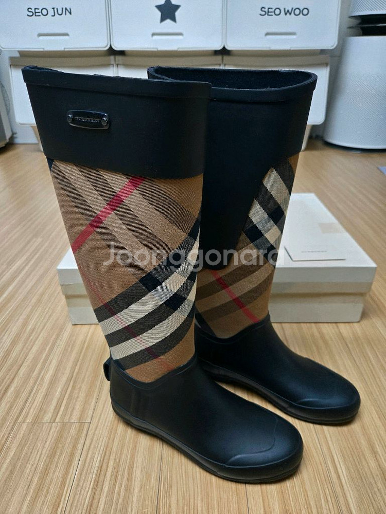 버버리 레인부츠 35--1