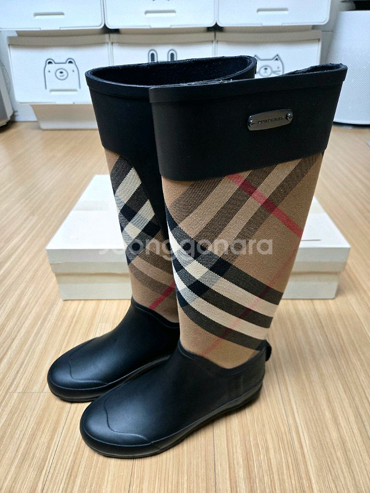 버버리 레인부츠 35--0