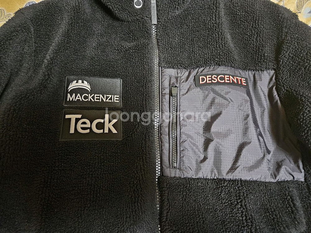 데상트 23FW 플리스패딩팔아요(100)--2