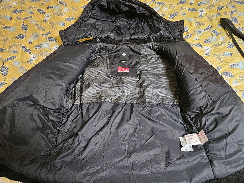 데상트 23FW 플리스패딩팔아요(100)--5