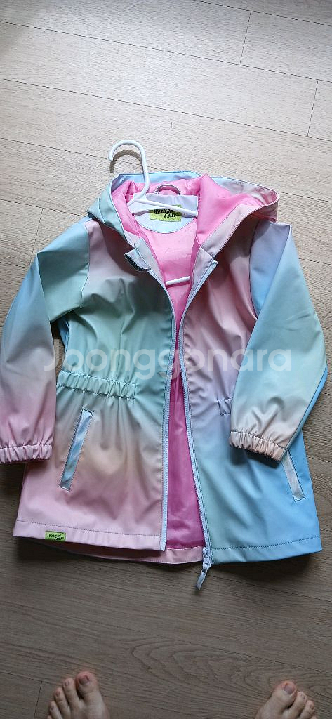 여아 아동 바람막이 겸 우비 5~6세 사이즈--0
