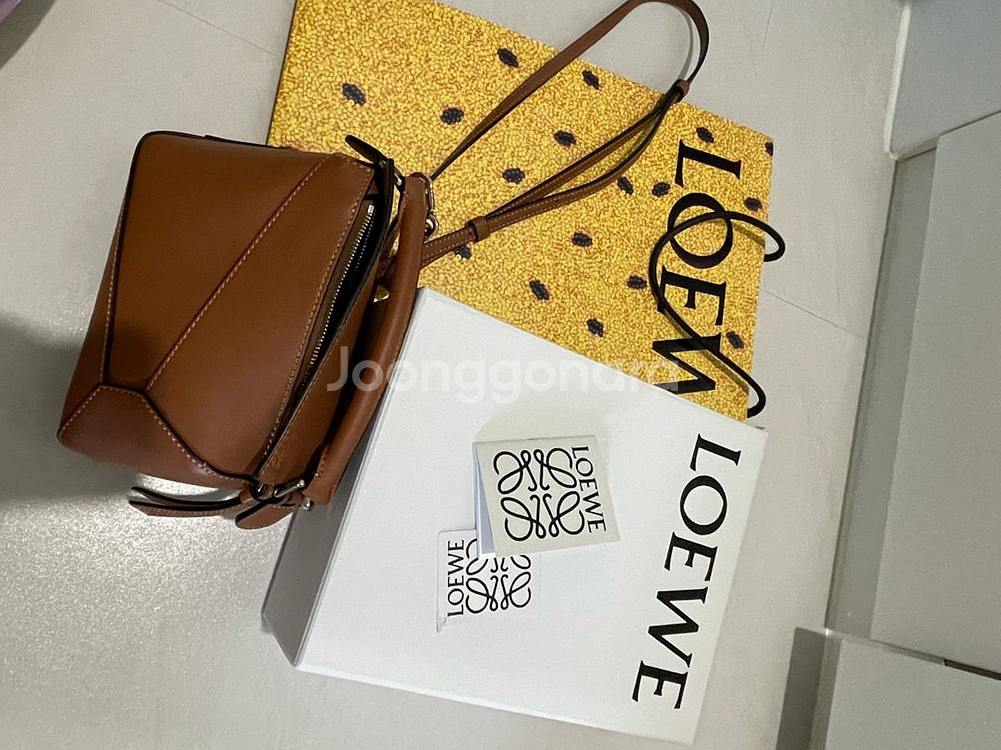 로에베 퍼즐백 미니--0