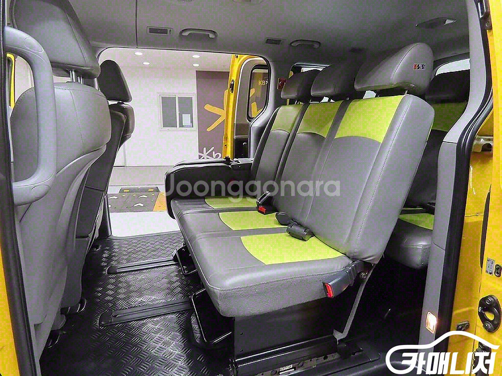 [현대]그랜드 스타렉스 15인승 어린이 버스 2WD C--7