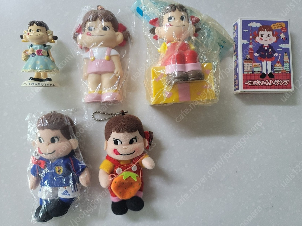 페코짱1 피규어 스트랩 뱃지 판매합니다--1