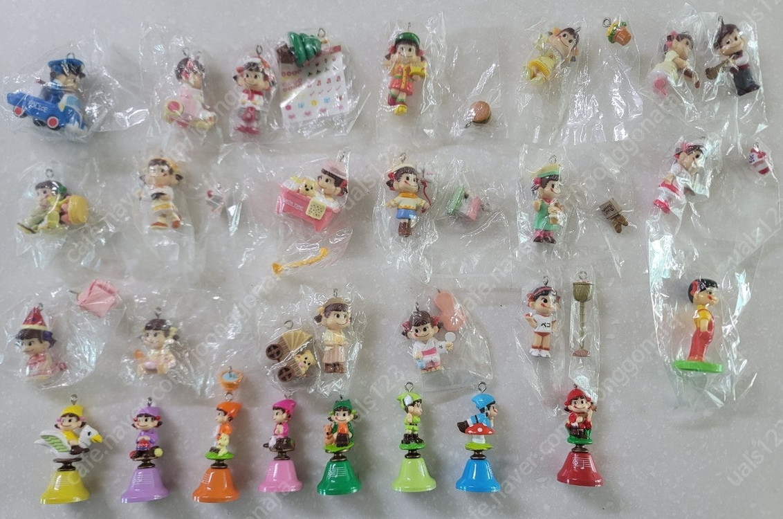 페코짱1 피규어 스트랩 뱃지 판매합니다--6